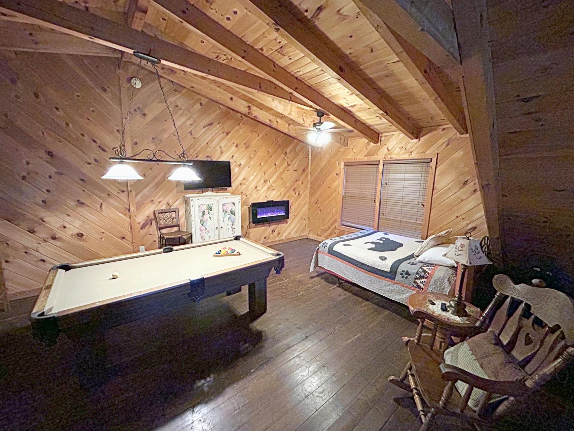 Wild Turkey "The Perfect Getaway" Villa Pigeon Forge Exterior photo